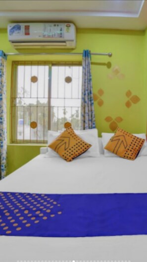 Habitación doble Deluxe, vista a la ciudad | Wifi gratis y ropa de cama 