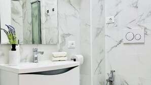 Bathroom - Corso Venezia - Suite (Venezia)