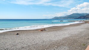 Unclassified image, 2 of 43, button - Paradise Corner by Interhome (Ventimiglia)