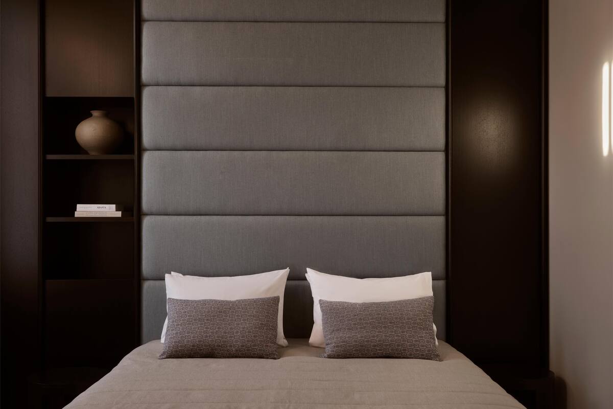 1 habitación, ropa de cama de alta calidad, cubrecamas y minibar