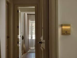 Phòng Suite Executive, 2 phòng ngủ, quang cảnh thành phố | 1 phòng ngủ, bộ đồ giường cao cấp, chăn bông, minibar 