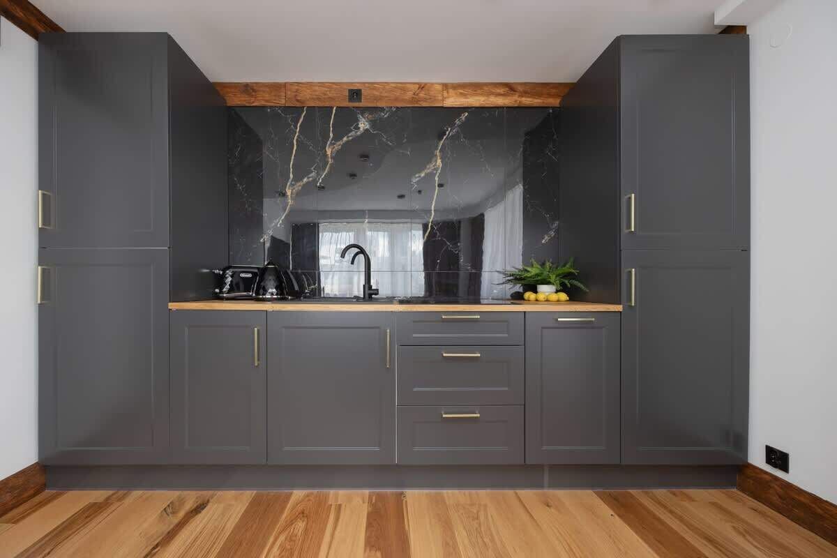 雪櫃、微波爐、爐具、洗碗機