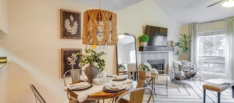 College Station Gem w/ Pool Access Near University