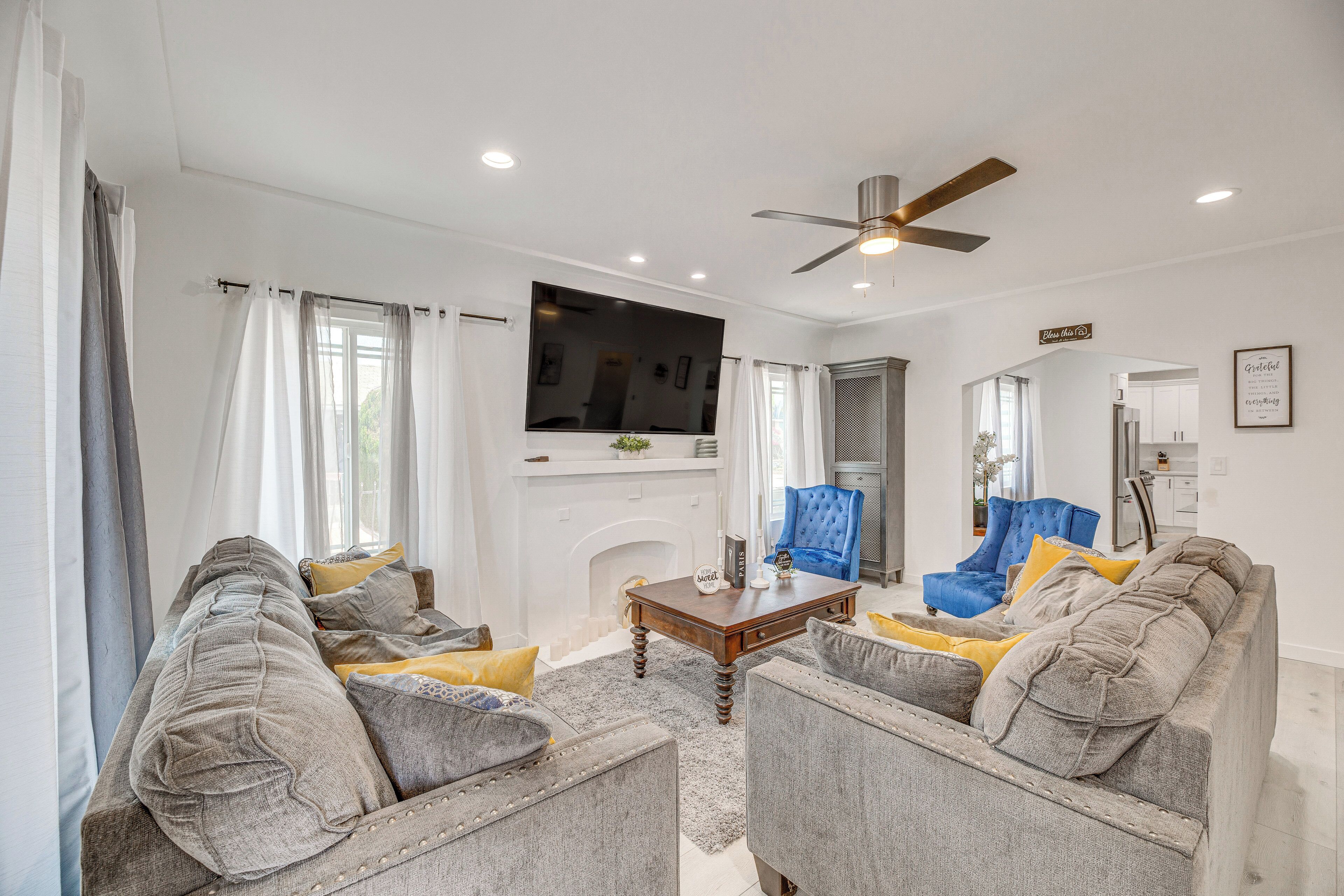 Apartment (2 Bedrooms) | Front of property