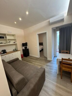 家庭四人房 | 私人廚房 | 迷你雪櫃、電熱水壺