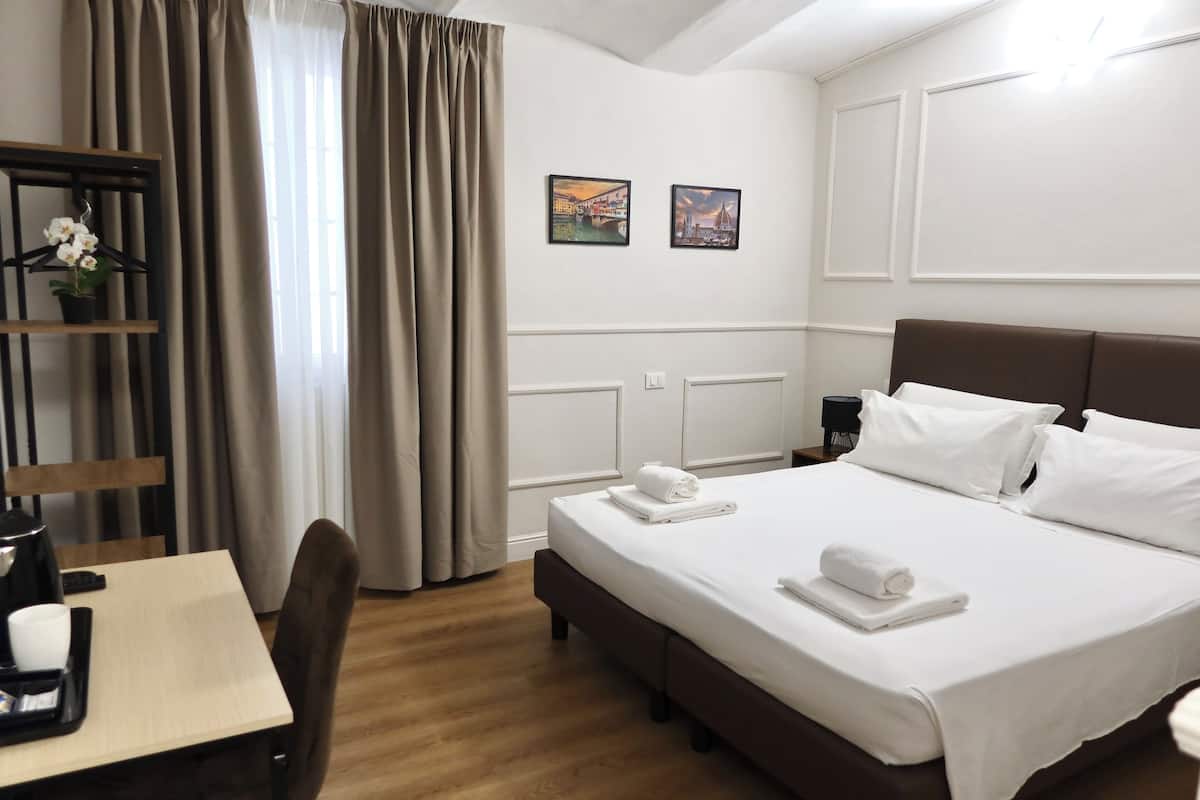 Standard Double Room | Hypo-allergenic bedding, down duvets, in-room safe, desk