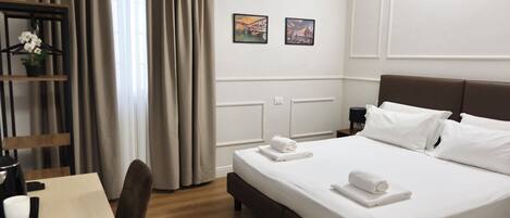 Chambre Double Standard | Literie hypoallergénique, couette en duvet d'oie