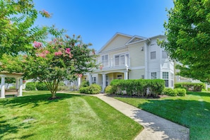 Apartment (2 Bedrooms) | Interior - Pet-friendly Ocean View Condo w/ Community Perks! (Ocean View)