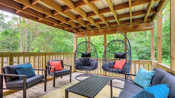 House (5 Bedrooms) | Interior