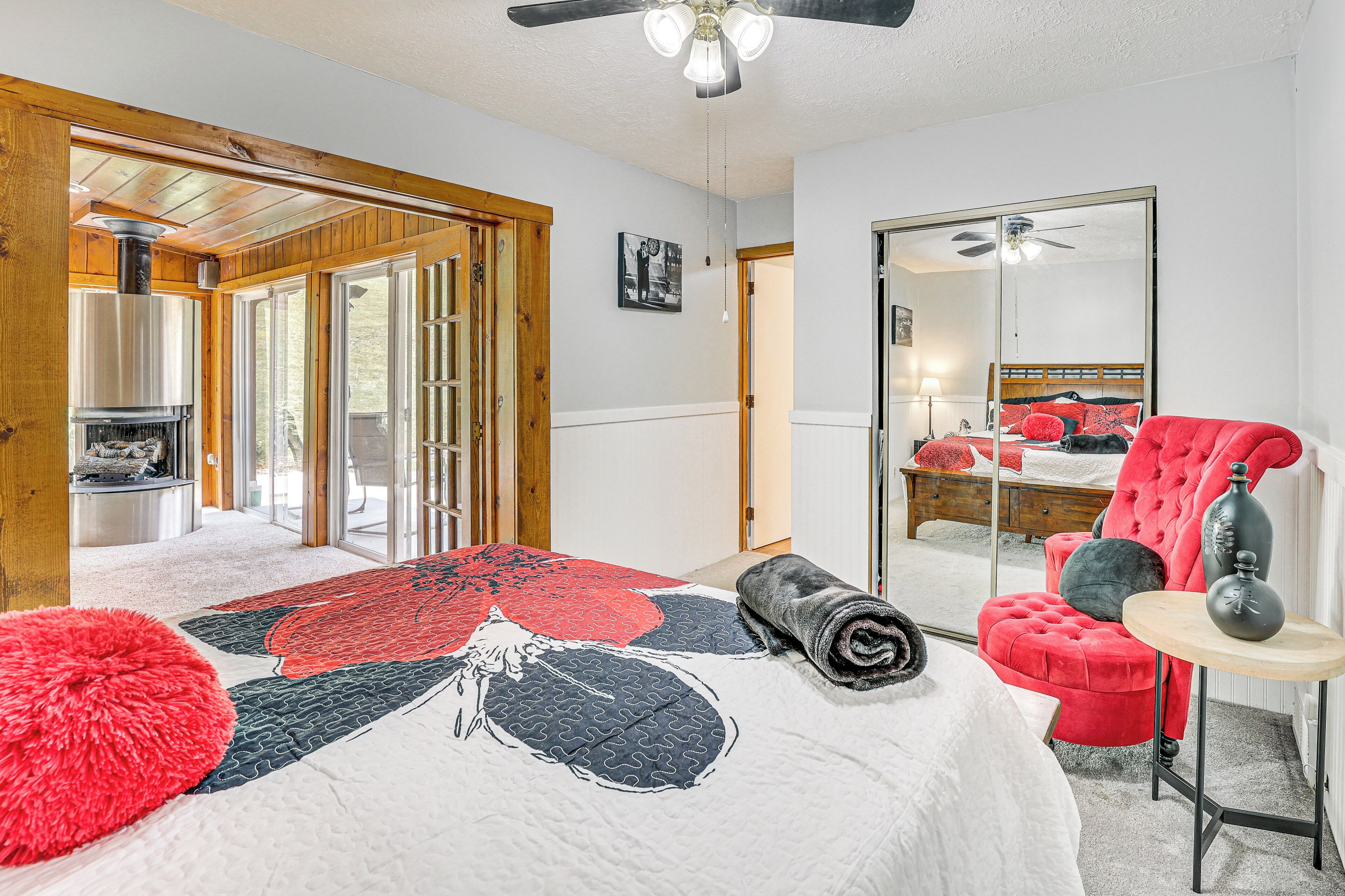 House (4 Bedrooms) | Interior