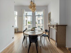 Spiseområde på rommet