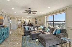 TV - Beach Views! - Gulf and Bay Club C701 (Siesta Key)
