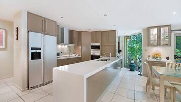 Microwave, oven, dishwasher, toaster