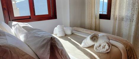 1 chambre, Wi-Fi gratuit, draps fournis