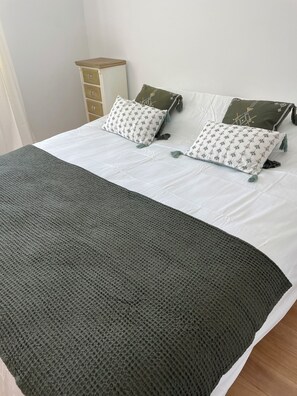 4 Schlafzimmer, Bügeleisen/Bügelbrett, WLAN, Bettwäsche