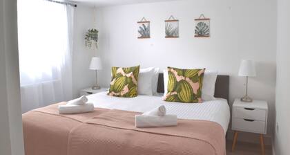 New Flat near Luton Airport *FREE Parking*