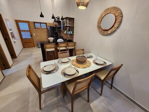 Dining - Completely new house equipped for the comfort and leisure of guests (Preá, Município de Cruz)