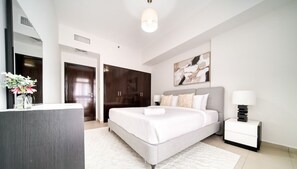 Familienapartment, Stadtblick | 1 Schlafzimmer, Zimmersafe, Verdunkelungsvorhänge, Bügeleisen/Bügelbrett