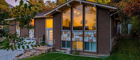 House, Multiple Bedrooms | Bahagian luar