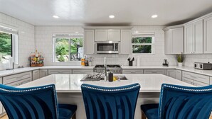 Vila, beberapa kamar | Dapur pribadi | Mesin pembuat kopi/teh, lemari es, oven, dan pemanggang roti