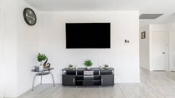 House, 4 Bedrooms | Interior