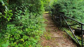 Enceinte de lâhĂ©bergement