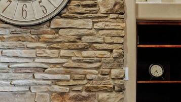 House, 6 Bedrooms | Interior