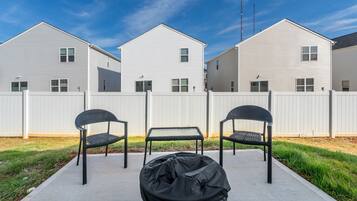 Nhà, 4 phòng ngủ | Khuôn viên nơi lưu trú