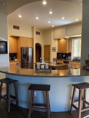 Ferienhaus, 3 Schlafzimmer | Eigene Küche | Kühlschrank, Ofen, Wasserkocher mit Kaffee-/Teezubehör, Toaster