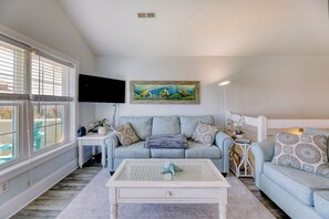 Casa, 4 habitaciones | Área de sala de estar