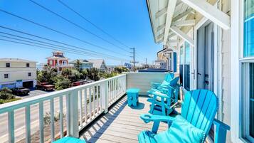 House, 4 Bedrooms | Property grounds