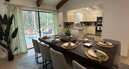 Dunnellon Dreams 3 Bedroom Home by RedAwning