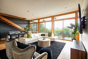 Maison, 4 chambres | Coin séjour