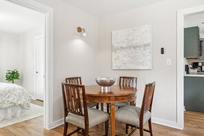 House, 3 Bedrooms | Dining - Tranquil Cozy 3br Home With Deck & Bbq 3 Bedroom Home by RedAwning (Maryville)