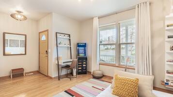 House, 3 Bedrooms | 3 bedrooms, iron/ironing board, free WiFi