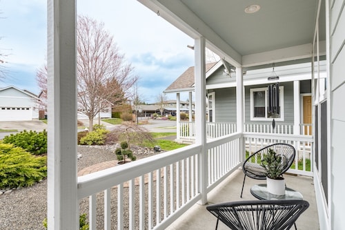 Luxury Home Reading & Game Room Outdoor Dining 3 Bedroom Home by RedAwning