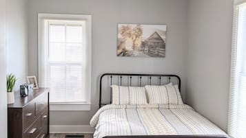 House, 3 Bedrooms | 3 bedrooms, iron/ironing board, free WiFi