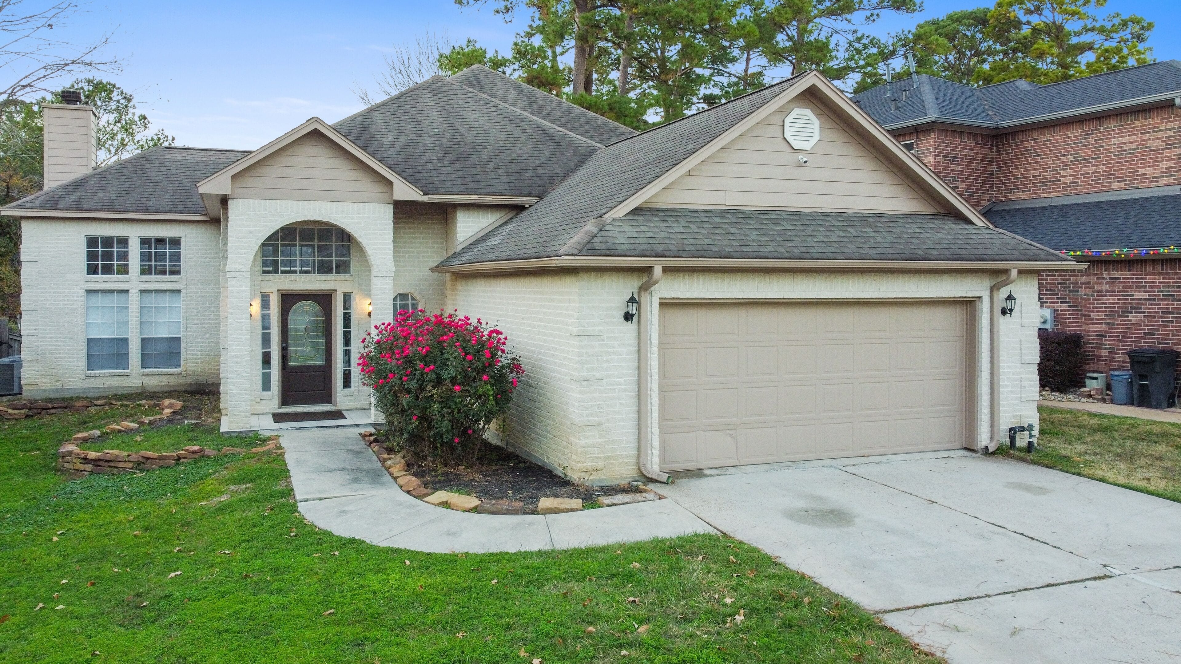 House, 3 Bedrooms | Exterior