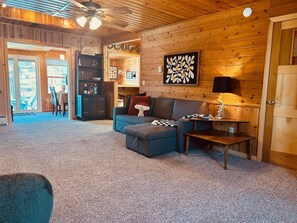 Maison, 2 chambres | Intérieur