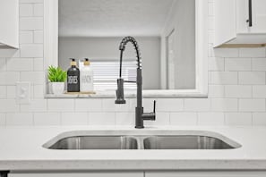 Huis, 4 slaapkamers | Privékeuken | Een koelkast, een oven, een koffiezetapparaat/waterkoker