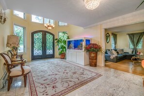 House, 4 Bedrooms | Interior - Serene Haven: Stunning Yard, Pool, And Views 4 Bedroom Home by RedAwning (Old Westbury)