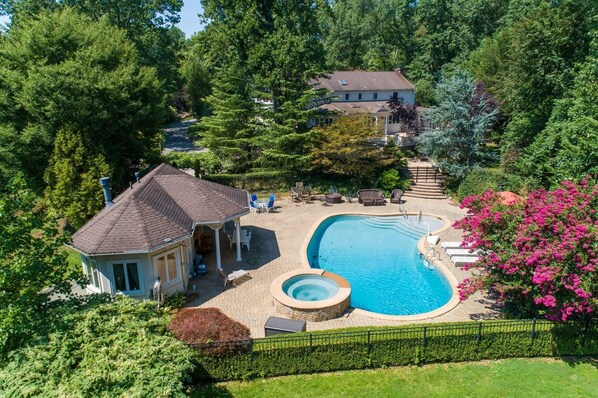 House, 4 Bedrooms | Pool | Outdoor pool - Serene Haven: Stunning Yard, Pool, And Views 4 Bedroom Home by RedAwning (Old Westbury)