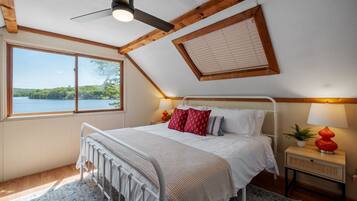 House, 4 Bedrooms | 4 bedrooms, iron/ironing board, free WiFi