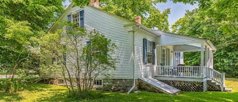 House, 4 Bedrooms | Exterior