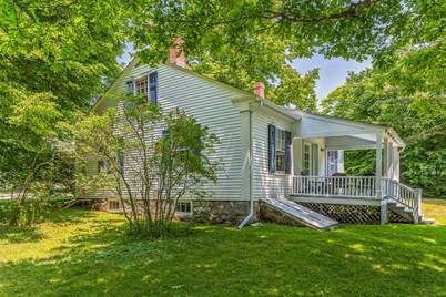 Rustic Farmhouse 4 Bedroom Home by RedAwning