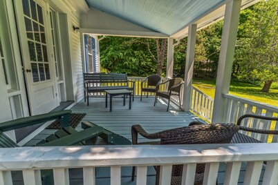 Rustic Farmhouse 4 Bedroom Home by RedAwning