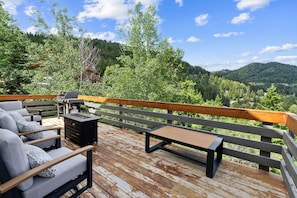 House, 6 Bedrooms | Property grounds - Tranquil Mountain Retreat Scenic Views & Hot Tub 4 Bedroom Home by RedAwning (Park City)