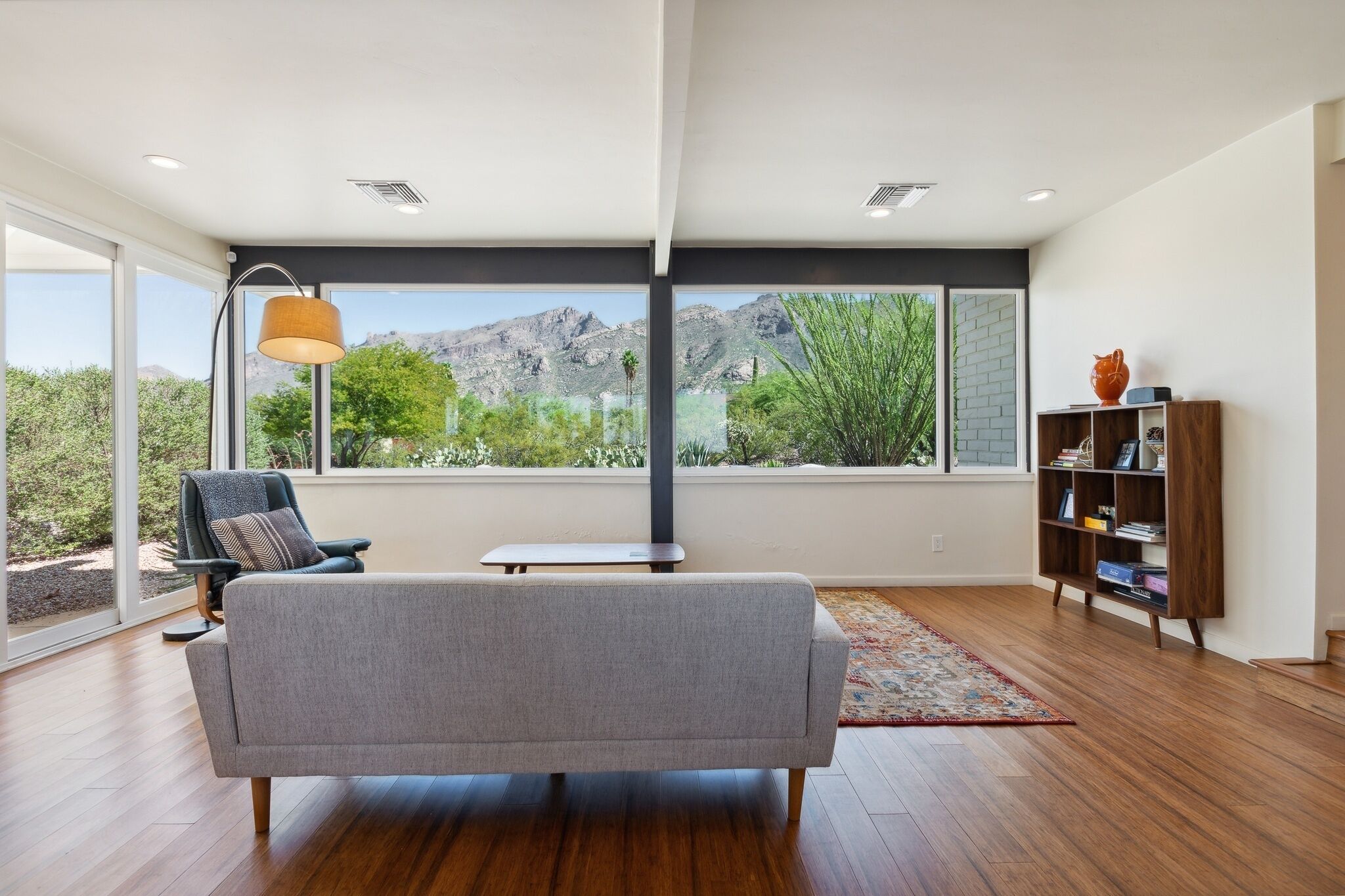 House, 4 Bedrooms | View from property