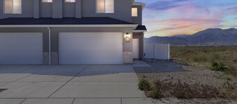 The Ideal Getaway 3 Bedroom Home by RedAwning