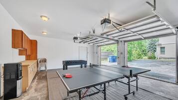 Casa, 5 habitaciones | Sala de juegos